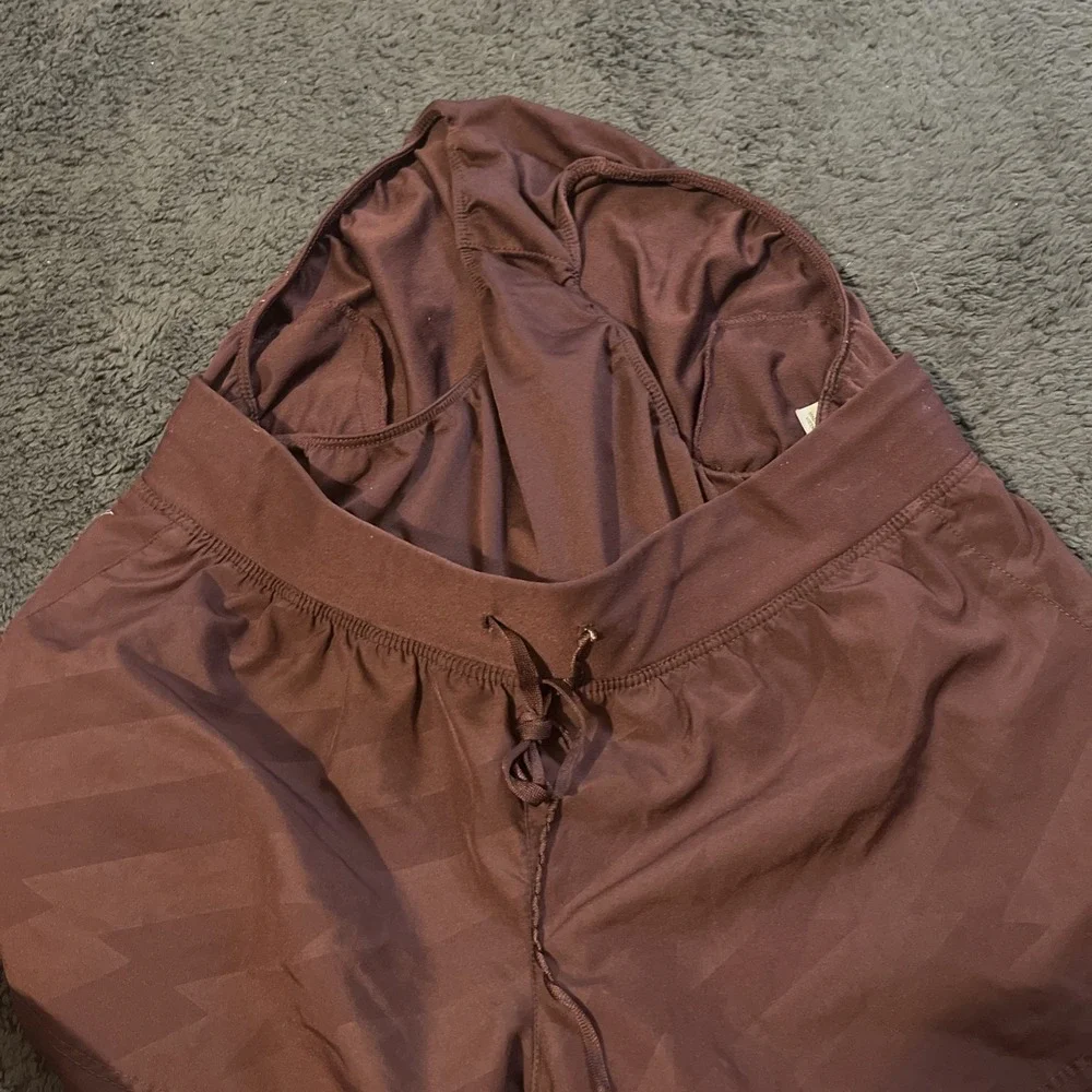 Nike Women's burgundy Dri-Fit Running Shorts With Liner Size M Reflective Track